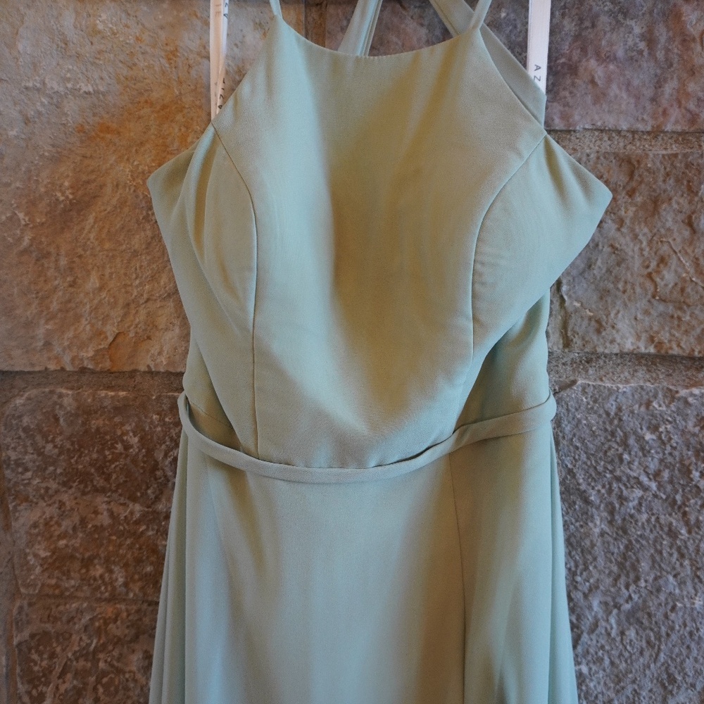 Azazie - Long Green dress with open back -Size 4